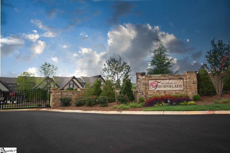 Property image 4 at 110 Meadow Clary Drive, Greer, SC 29650