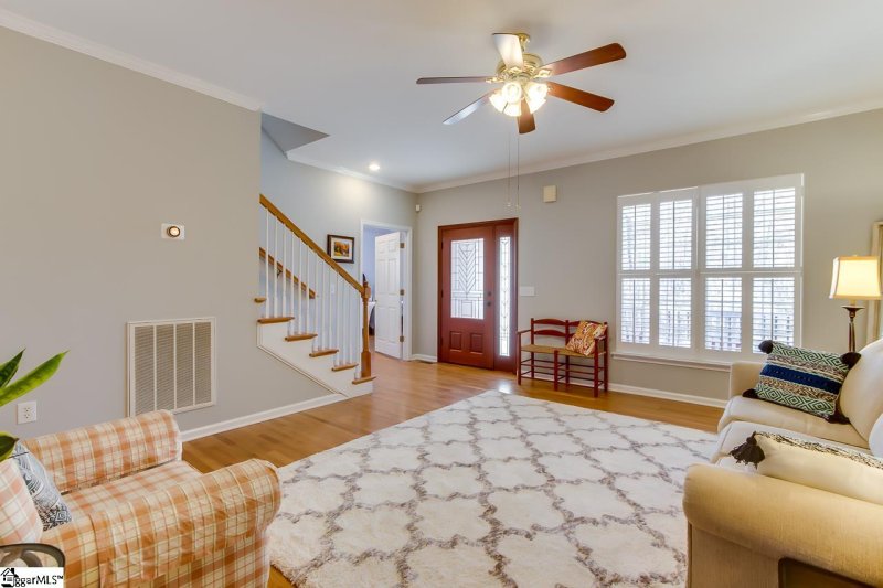 Property image 4 at 208 Cove Harbor Court, Taylors, SC 29687