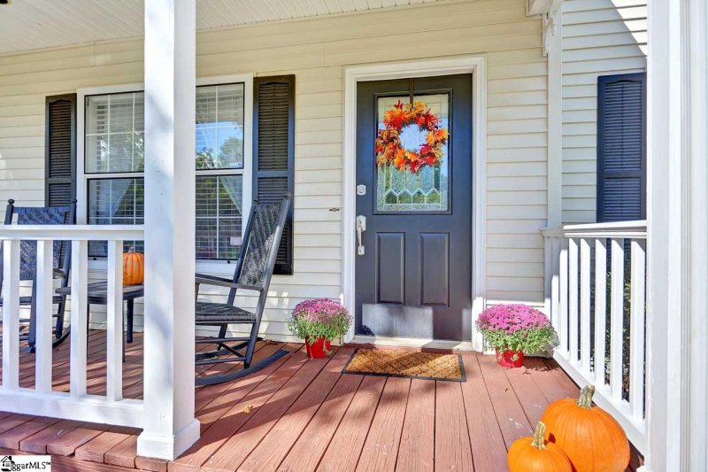 Property image 2 at 115 Charmar Way, Taylors, SC 29687