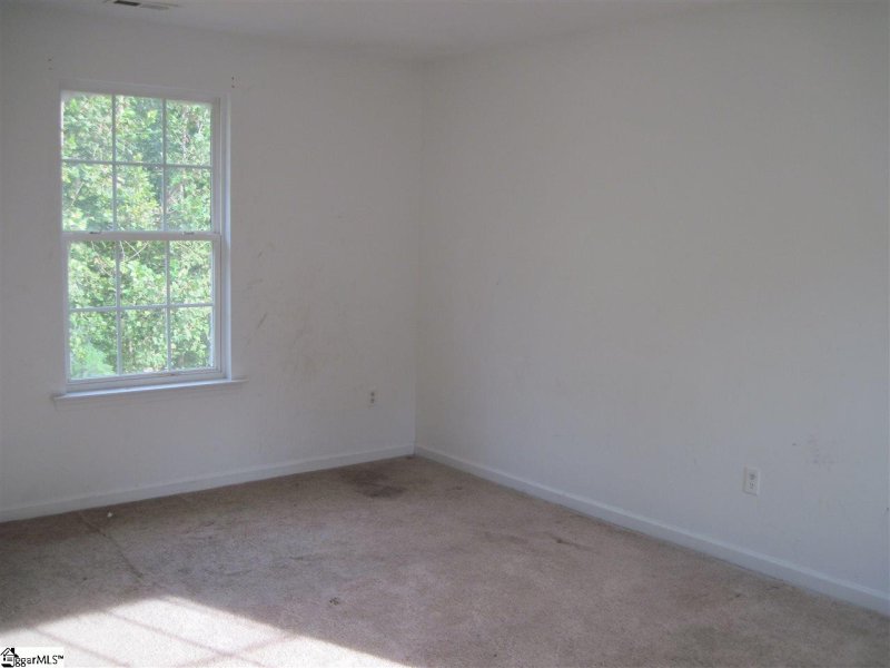 Property image 3 at 65 Birdsong Lane, Taylors, SC 29687