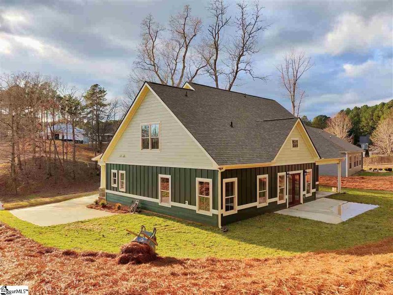 Property image 2 at 5 Pinerock Drive, Travelers Rest, SC 29690