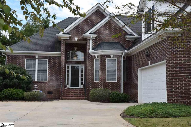 Property image 2 at 16 Ruby Lake Lane, Simpsonville, SC 29681