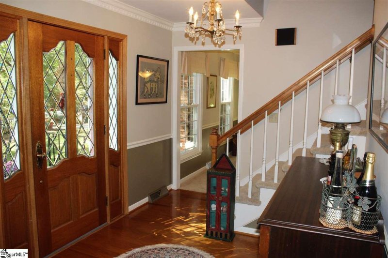 Property image 5 at 9 Hogan Drive, Greenville, SC 29605