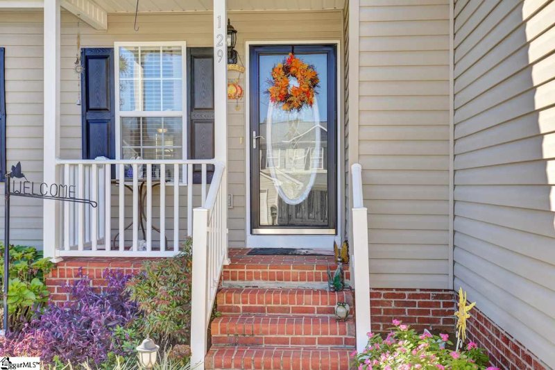 Property image 4 at 129 Cosmos Lane, Greer, SC 29651