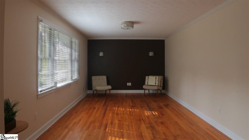 Property image 2 at 4009 Edwards Road, Taylors, SC 29687