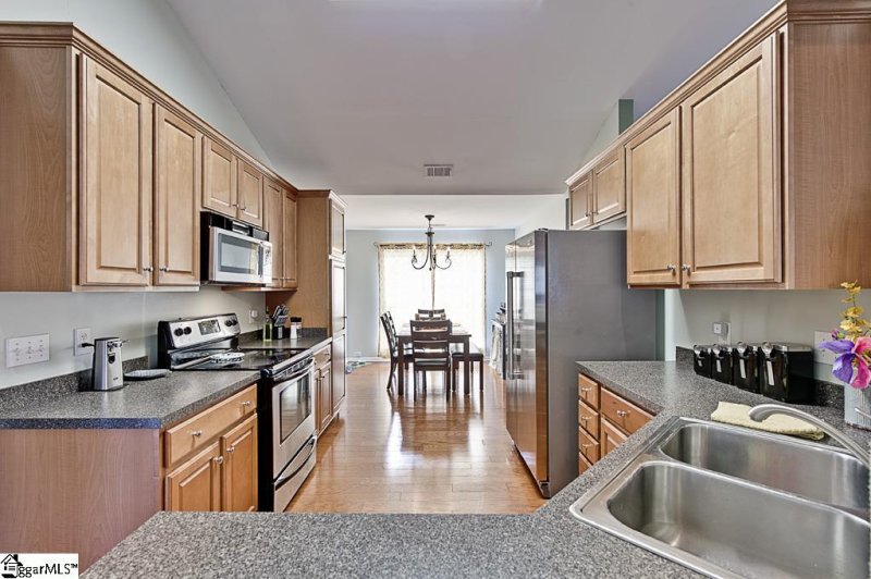 Property image 4 at 246 Dartmoor Drive, Spartanburg, SC 29301
