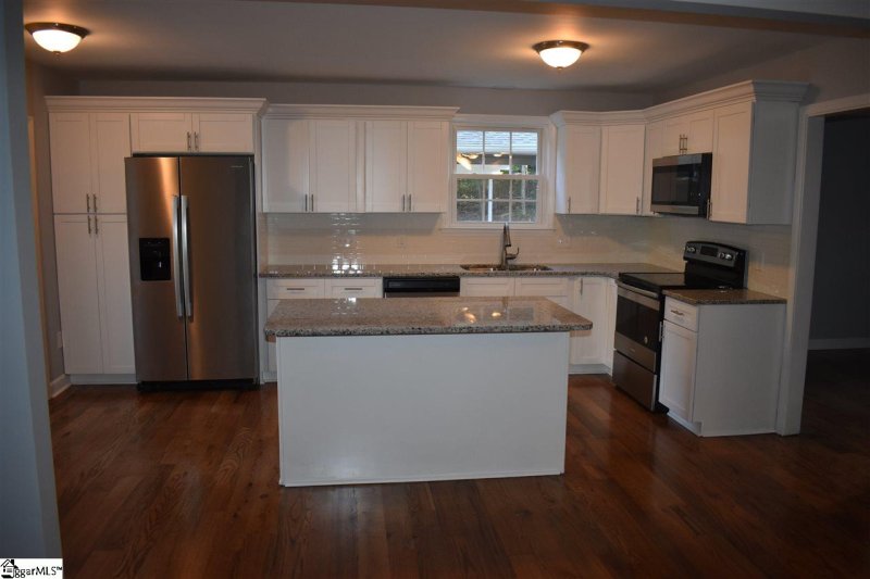 Property image 3 at 75 Carolina Way, Fountain Inn, SC 29644