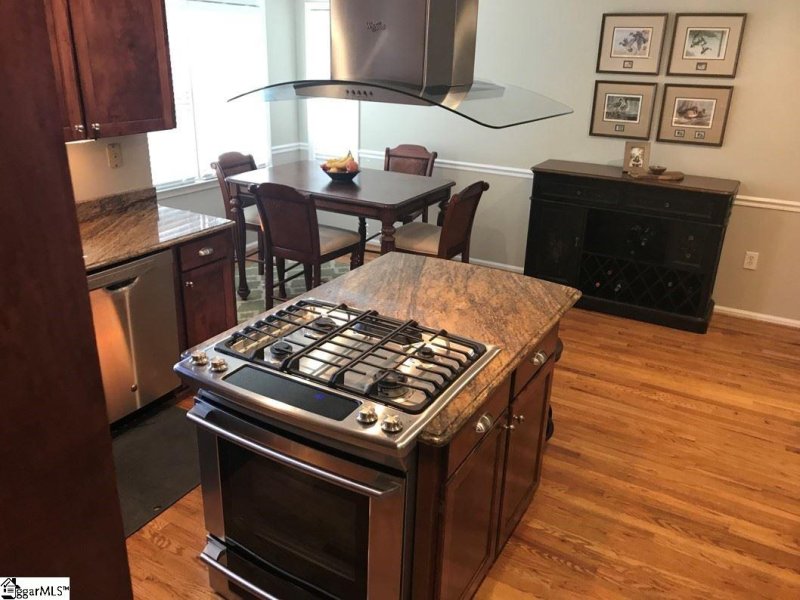 Property image 3 at 304 Spring Forest Road, Greenville, SC 29615