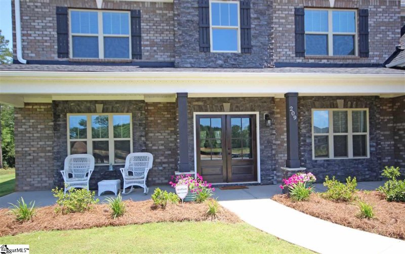 Property image 3 at 209 Coleridge Lane, Greer, SC 29651