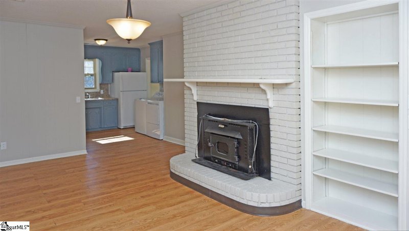 Property image 3 at 106 F Street, Williamston, SC 29697