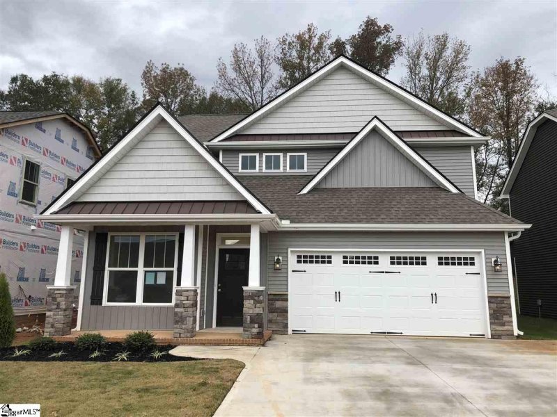 Property image 4 at 102 Creekland Way, Taylors, SC 29687