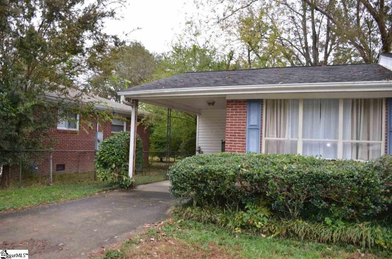 Property image 2 at 126 Forestdale Drive, Taylors, SC 29687-3728