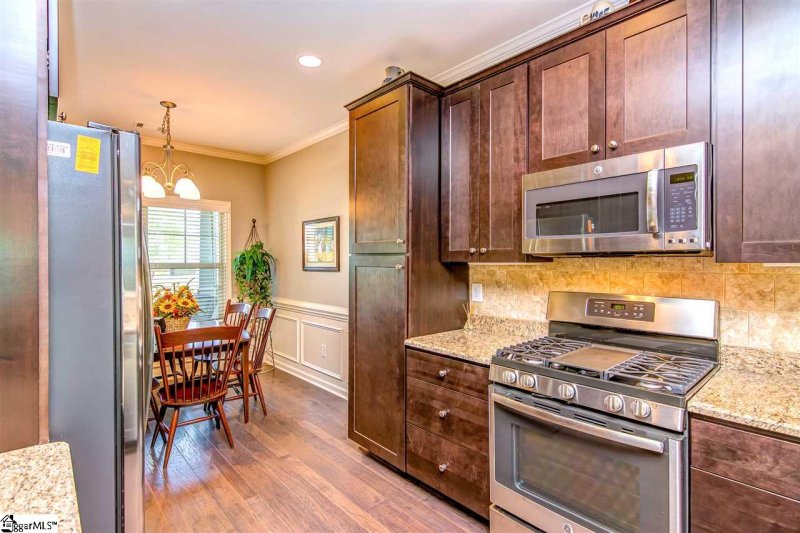 Property image 3 at 828 Asheton Commons Lane, Simpsonville, SC 29681