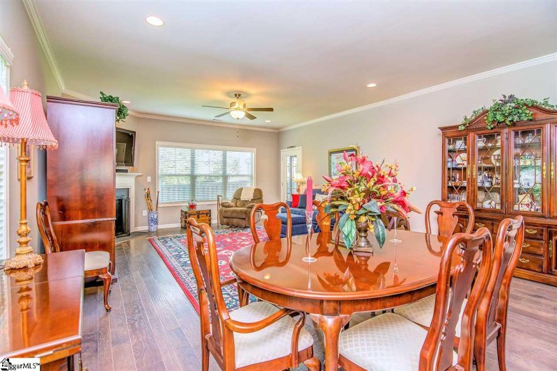 Property image 4 at 828 Asheton Commons Lane, Simpsonville, SC 29681