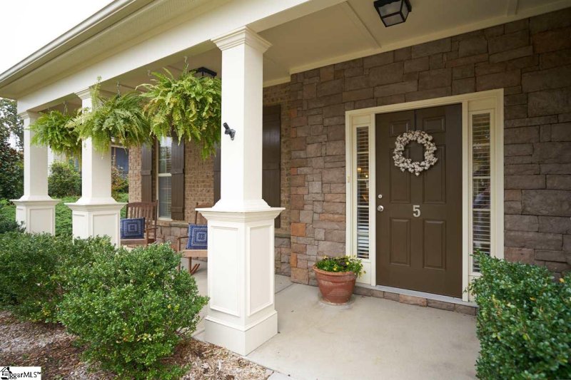 Property image 3 at 5 Crest Hill Drive, Fountain Inn, SC 29644