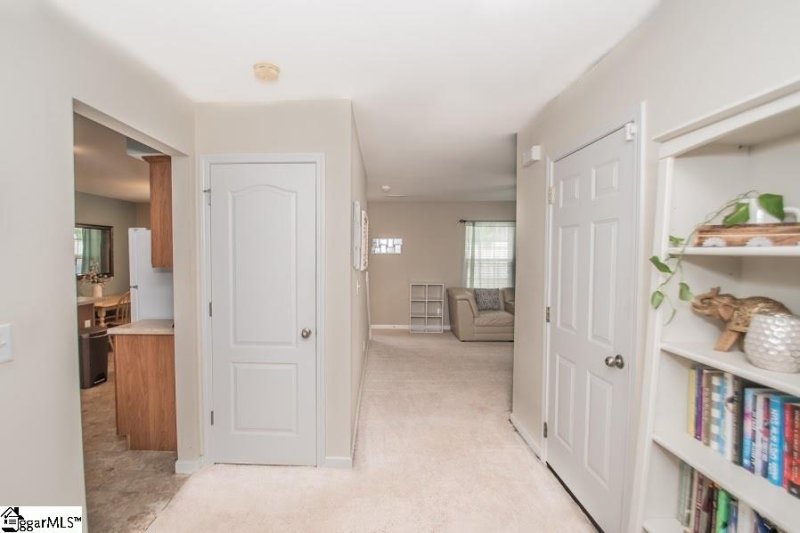 Property image 3 at 135 Cosmos Lane, Greer, SC 29651
