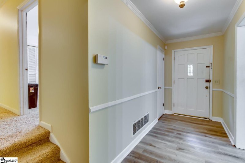 Property image 4 at 106 Holly Road, Taylors, SC 29687