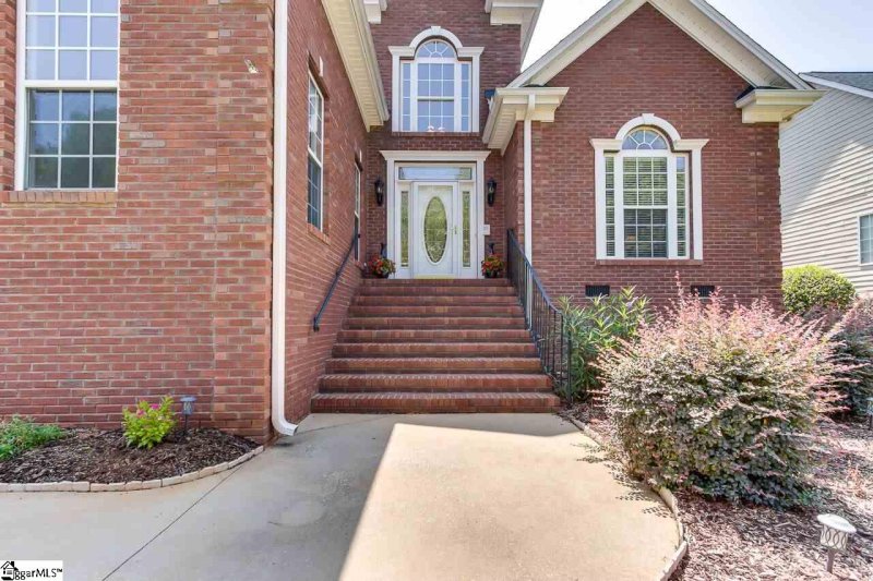Property image 2 at 14 Habersham Court, Simpsonville, SC 29681