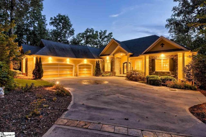 Property image 4 at 239 Winding Oaks Drive, Seneca, SC 29672