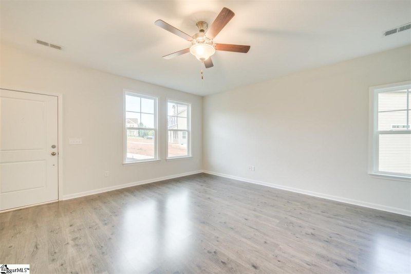 Property image 2 at 111 Hickory Park Court, Spartanburg, SC 29303