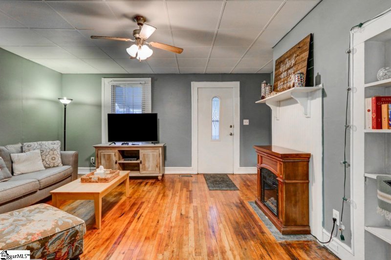 Property image 4 at 113 ISELIN Street, Simpsonville, SC 29681-2530