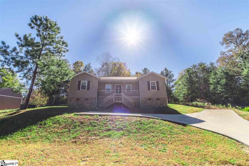 Property image 2 at 209 Ashton Drive, Liberty, SC 29657