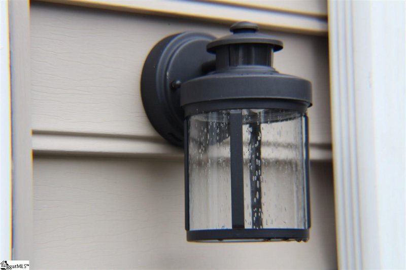 Property image 5 at 30 Bernwood Drive, Taylors, SC 29687