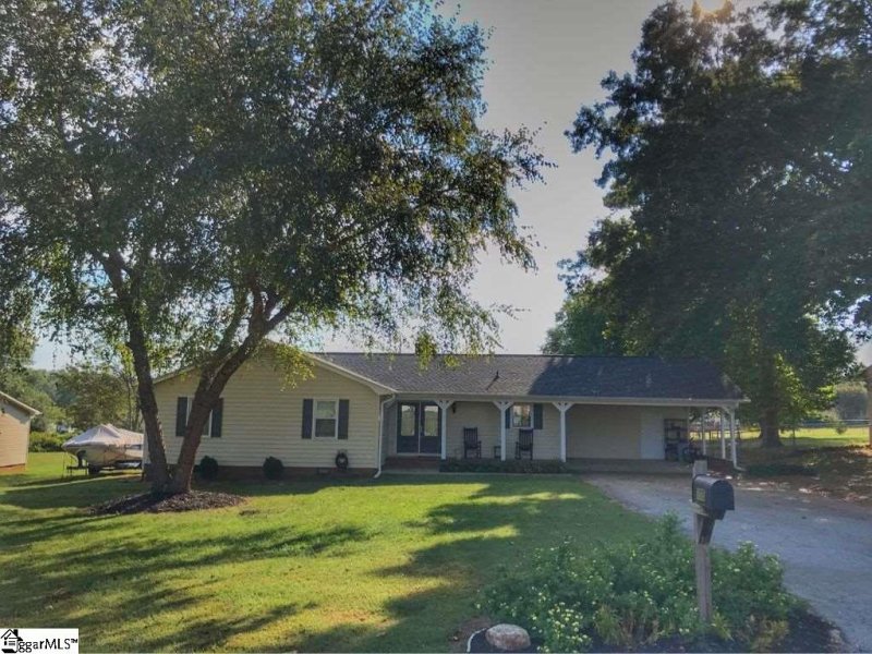 Property image 2 at 105 Cauthen Court, Moore, SC 29369