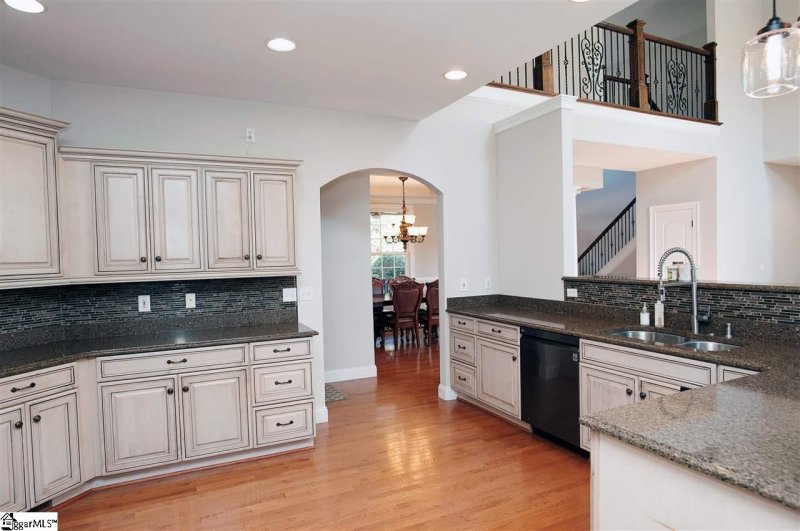 Property image 4 at 129 Creek Crossing Way, Greer, SC 29651