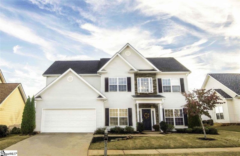 14 Hollander Drive