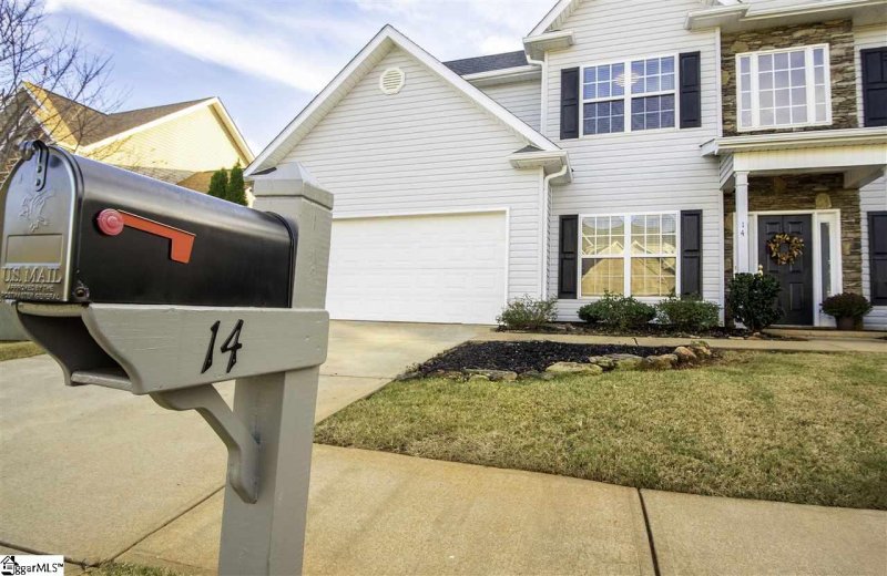 Property image 4 at 14 Hollander Drive, Taylors, SC 29687