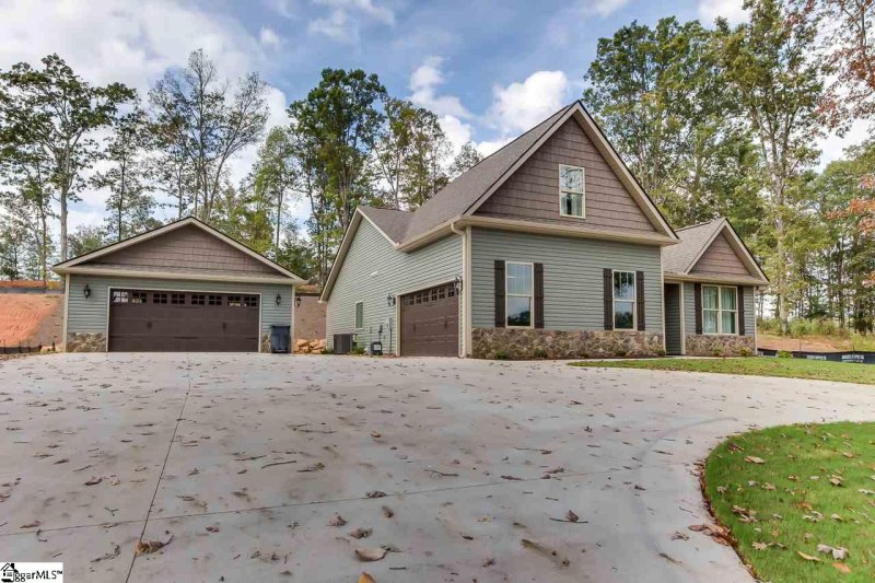 Property image 2 at 110 Jones Kelley Road, Travelers Rest, SC 29690