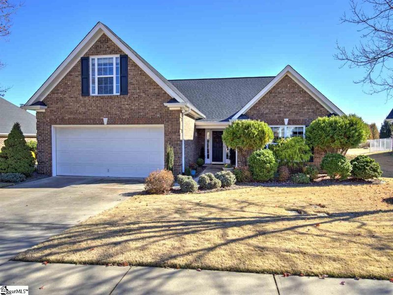 Property image 2 at 610 Ashley Commons Court, Greer, SC 29651