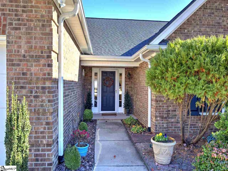 Property image 3 at 610 Ashley Commons Court, Greer, SC 29651