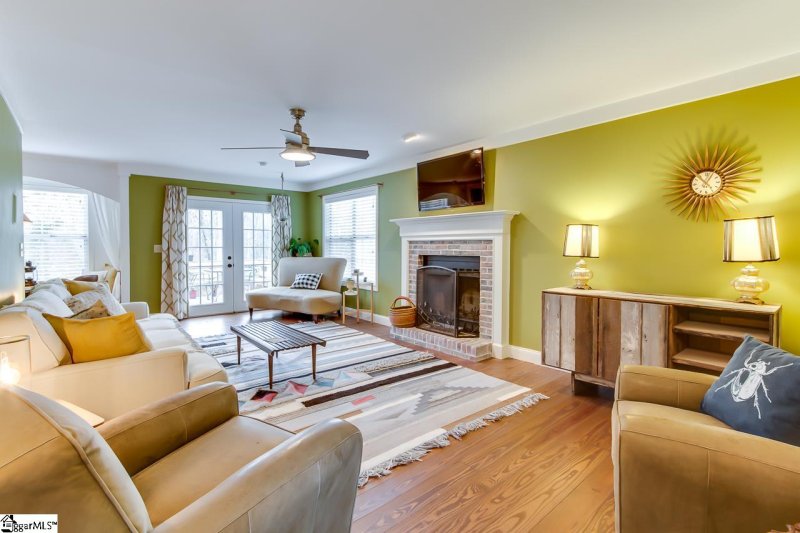 Property image 5 at 208 Charmar Way, Taylors, SC 29687