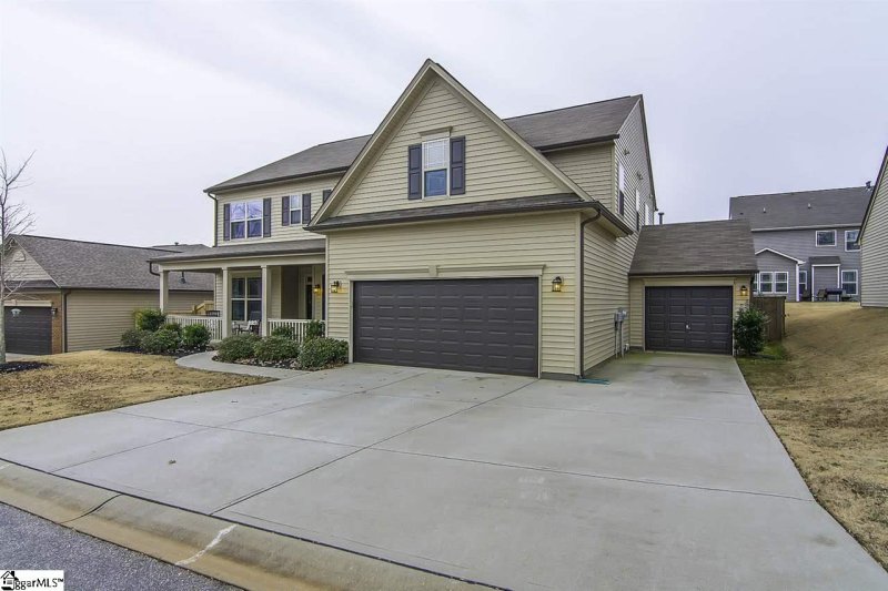 Property image 3 at 332 William Seth Court, Simpsonville, SC 29681