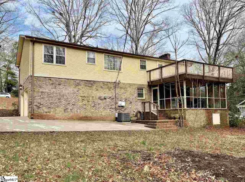 Property image 5 at 8 Old Mill Court, Taylors, SC 29687