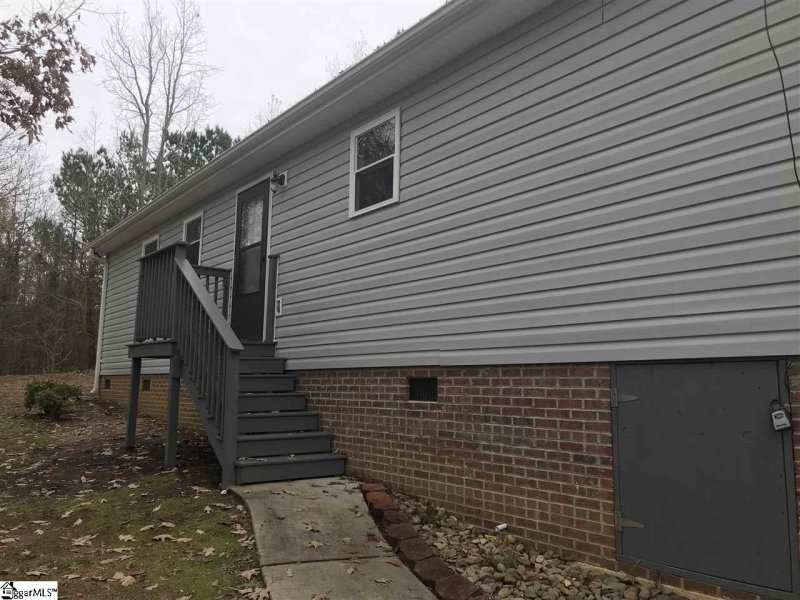 Property image 4 at 116 Zion Street, Easley, SC 29640