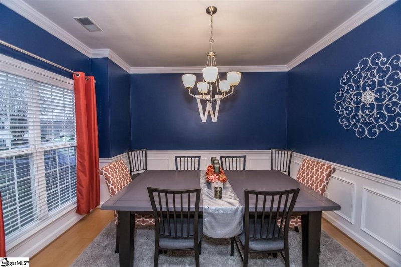 Property image 5 at 8 Hickory Hollow Court, Greenville, SC 29607