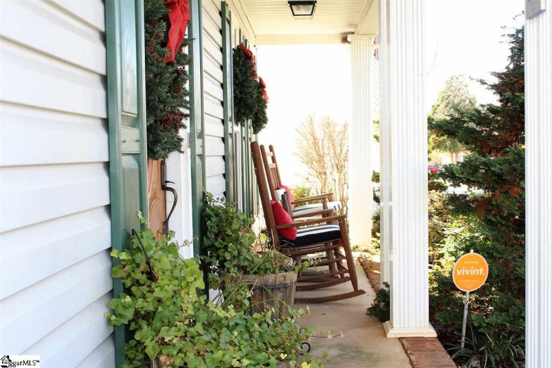 Property image 2 at 204 Clay Thorn Court, Greer, SC 29651-5856