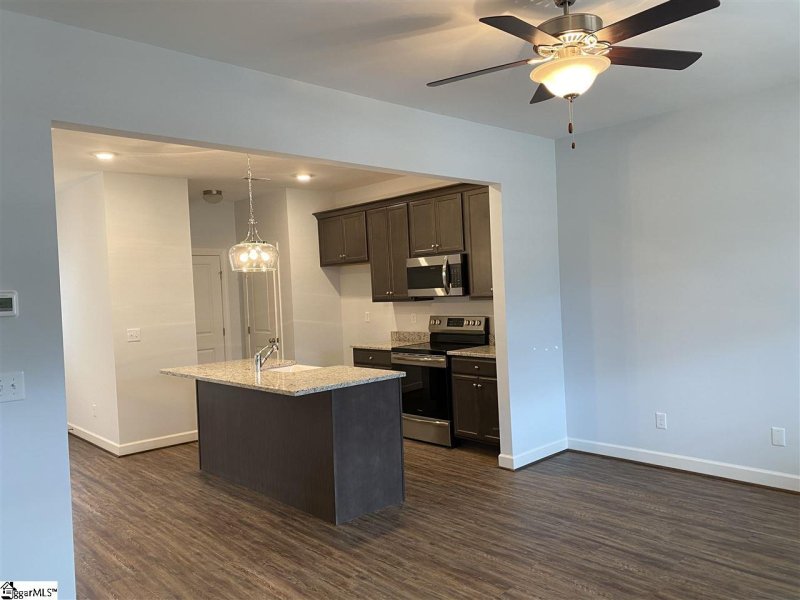 Property image 4 at 28 Arrington Avenue, Greenville, SC 29617