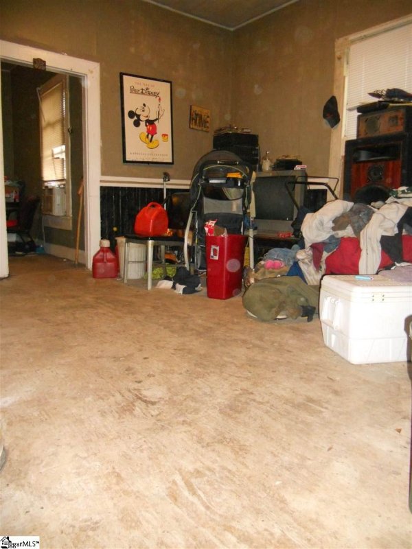 Property image 2 at 207 Henderson Street, Greenville, SC 29611-3624