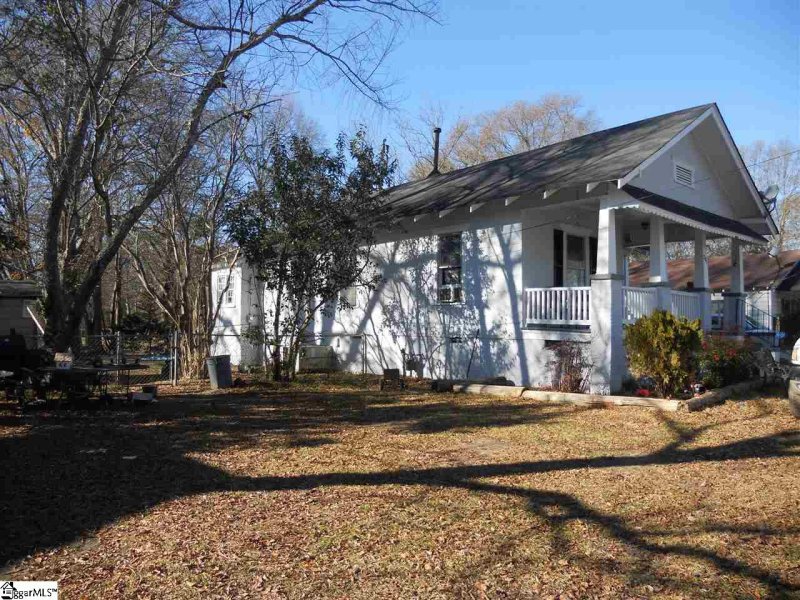 Property image 5 at 207 Henderson Street, Greenville, SC 29611-3624