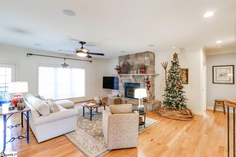 Property image 5 at 108 Tinsley Court, Greenville, SC 29615