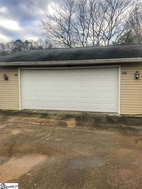 Property image 4 at 332 Golden Grove Circle, Piedmont, SC 29673