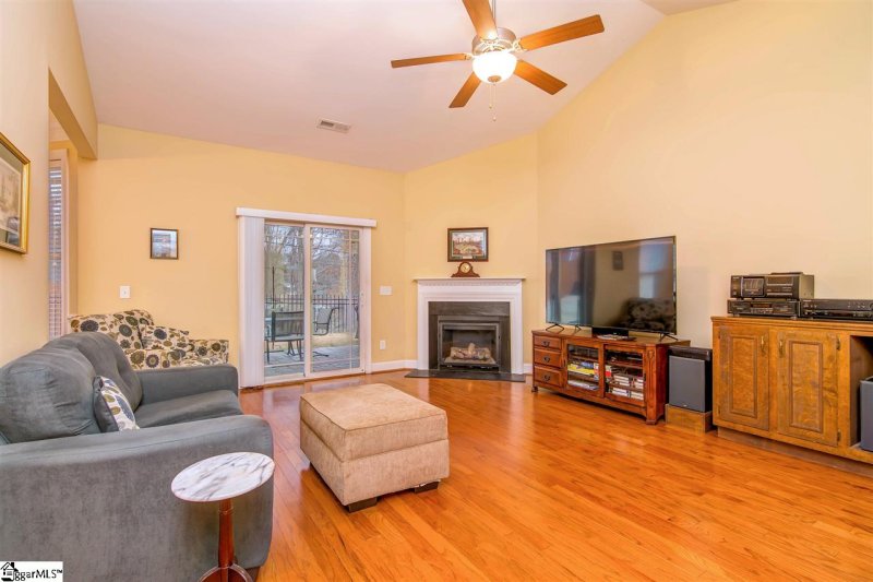 Property image 2 at 205 Lepore Lane, Greenville, SC 29611-2059