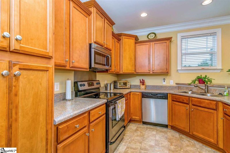 Property image 3 at 205 Lepore Lane, Greenville, SC 29611-2059