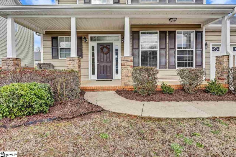 Property image 3 at 16 Whitethorn Lane, Greenville, SC 29607