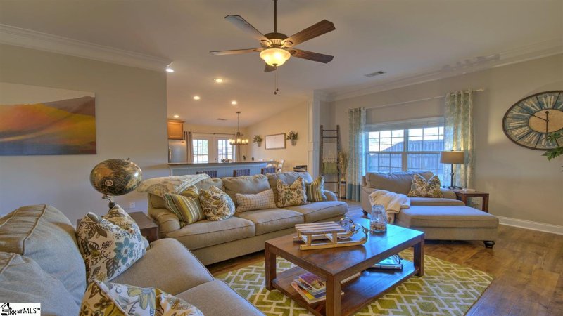 Property image 5 at 200 Penrith Court, Simpsonville, SC 29681