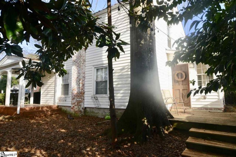 Property image 5 at 18 Kenwood Lane, Greenville, SC 29609